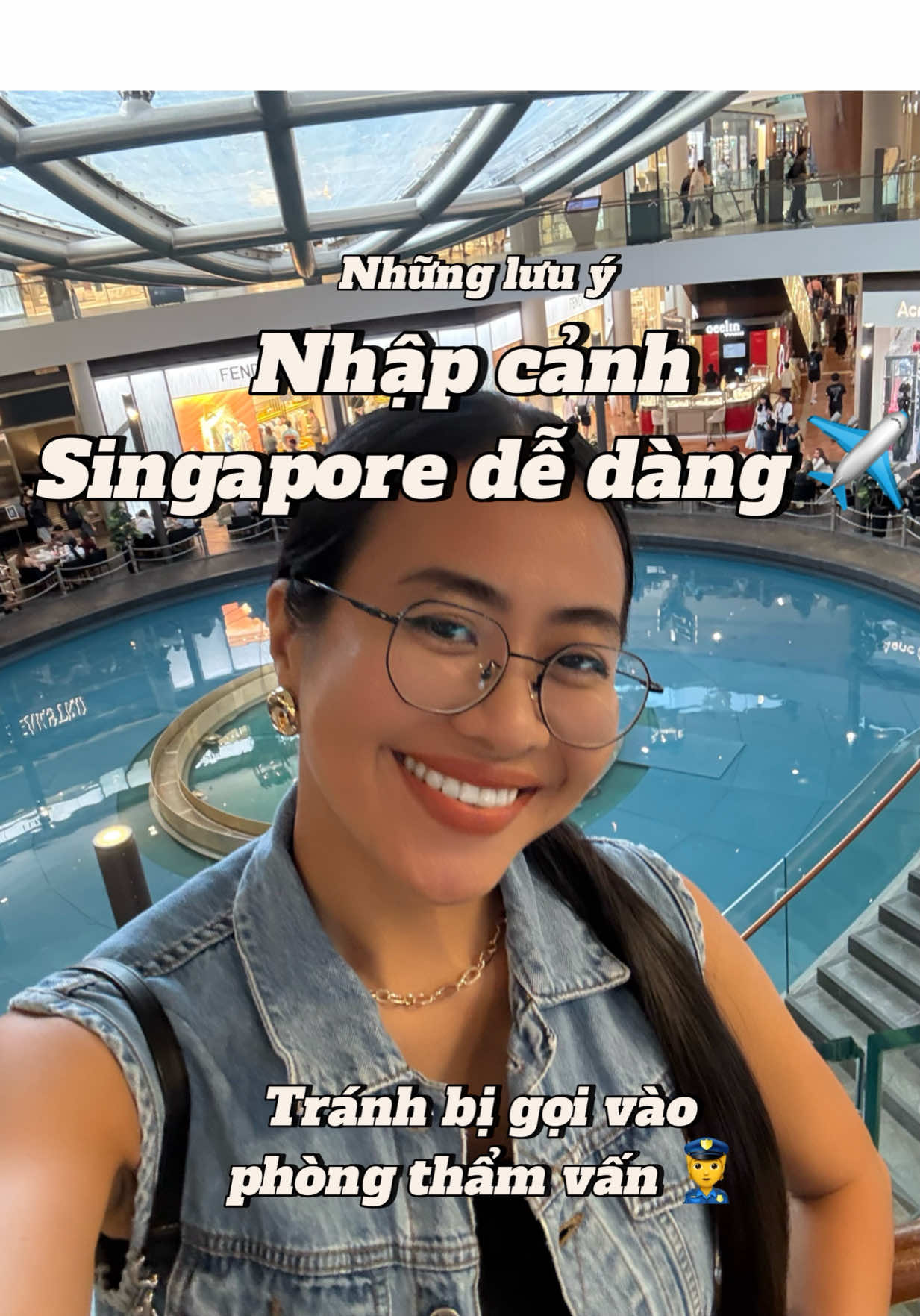 Nhập cảnh Singapore dễ dàng chỉ cần nhớ kỹ những bước trong video Kim chia sẽ thì không còn lo lắng khi đến đảo quốc nữa nè. Lưu ngày kẻo bỏ lỡ hen .  #singaporetravel  #nhapcanhsingapore  #kimzuize  #traveltips2025  #SingaporeGuide 	