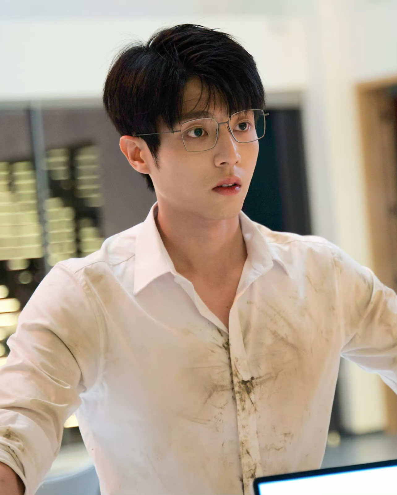 #linzhihua: taking my role as one day promoter on tiktok! & WHY older man and i’m on my knees for this shuaige 😘 scenepack: @Liya ꫂ ၴႅၴ <3 #summitofouryouth #chenjingke #cdrama #我在顶峰等你 