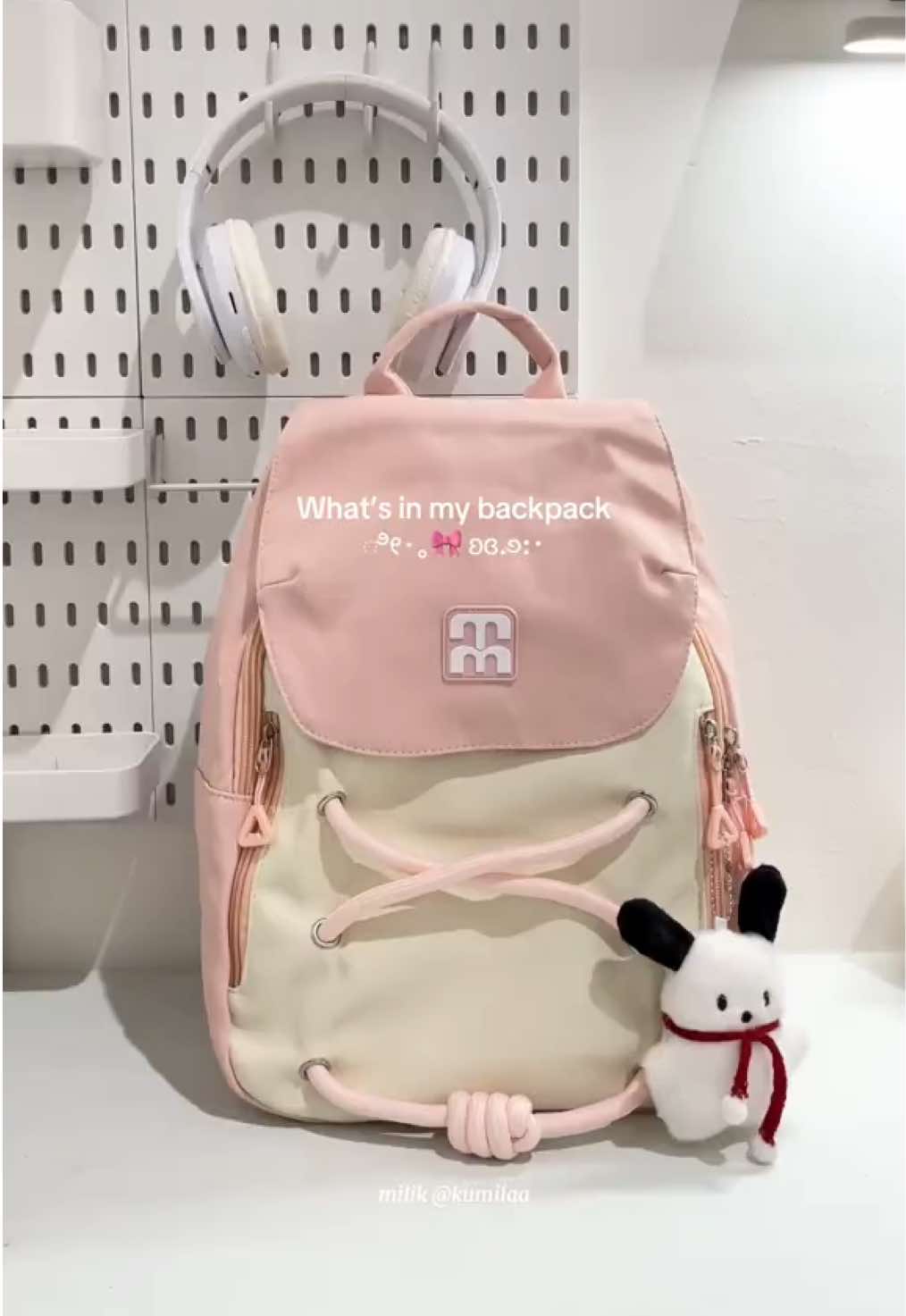 Tas perpaduan warna putih dan pink ternyata cakep banget😭mana muat banyak barang, pas banget nig buat sekolah ataupun ngantor😍✨ #ransel #tas #tasransel #tassekolah #taspink #ranselpink 