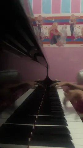 sore | haven’t watched the movie yet but the soundtrack is rly good ❤️ #piano #movie #classic #sore #musician  