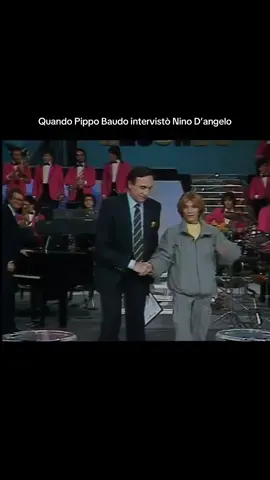un pezzo di storia della tv italiana 🎥 pippo baudo intervista nino d’angelo negli anni ‘80, in una puntata di domenica in indimenticabile ✨ #pippobaudo #ninodangelo #domenicain #tvitaliana #anni80 #rai #storia #nostalgia #sanremo #festivaldisanremo #napoli #outpump #perte 