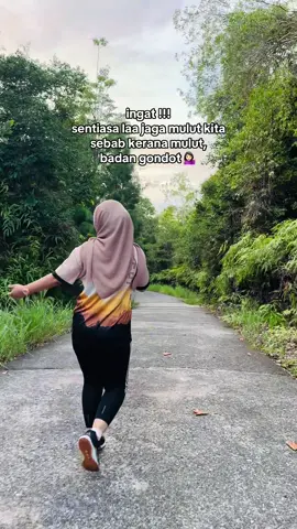mcm nda relate sm lagu baa 😆 tapii … peduli laaaa 🤏🏻