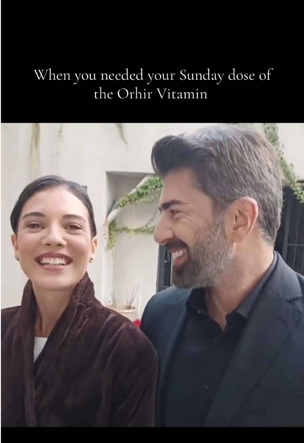 When you needed a dose of the the #esaret orhir feel good vitamin to bring that Sunday smile 😃  ** an archived fan set visit video   From S3**# #turkishdrama #orhir #mahcen #turkishseries 