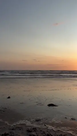 #devinelapersonne #safeplace #plage #coucherdesoleil🌅 