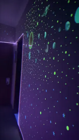 Got the blacklight rope up finally around the doors and floor and got the very last wall 95% complet. Almost done yay 🥰