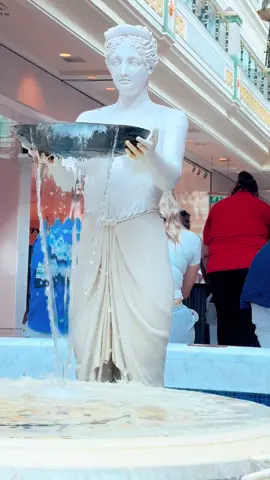 Viral Trending video Manchester #traffordcentre #manchester #amadshabbir91 