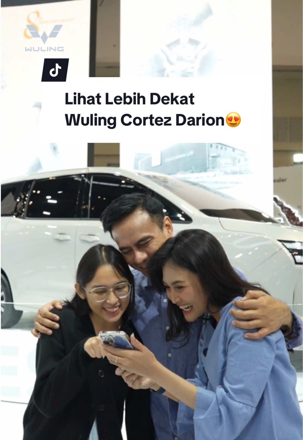Setelah kemarin dikenalin secara langsung di GIIAS 2025, ada yang makin penasaran gak yaa kira-kira Wuling Cortez Darion ini dirilis kapan? Sudah siapkan pilihanmu untuk EV atau yang PHEV? Siap-siap sudah bisa Pre book juga ya, Keluarga Wuling🤩 Mimin juga udah gak sabar! #WulingMotorsId #DriveForABetterLife #WulingCortezDarion #AestheticCar #creatorsearchinsights 