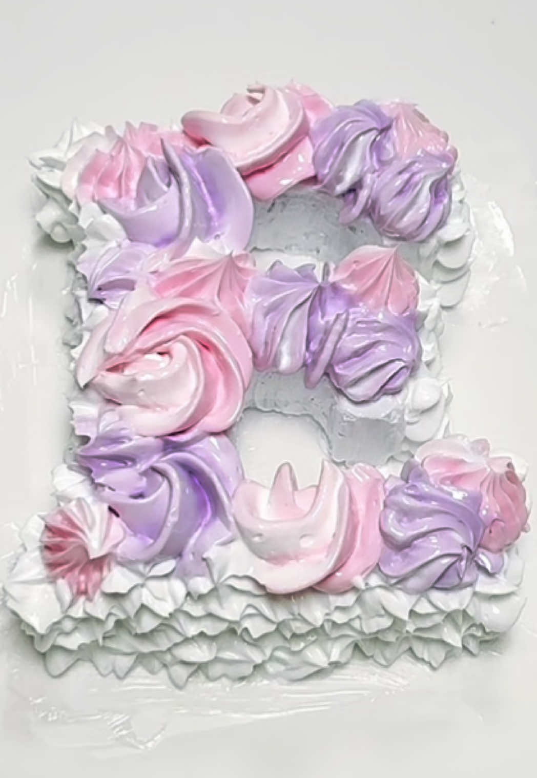 🎂 The Cake You’ll Want To Eat… But Shouldn’t 🍰🚫😳🙃Customize 3D Letter/Monogram “E” Acrylic Painting on canvas using Gaffrey’s heavy texture acrylic paint @artempopupgallery  @gaffreyartmaterial #custommade #custom #gaffreyartmaterial #cakeletter #lettercake #processvideo #cakesart #cakedecorating #canvascake #pipingskills #paint #painting #walldecoration #wallart #3dwallart #acrylicpainting #walldecoration #wallartdecor