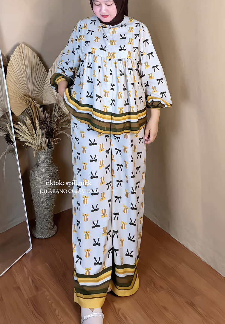 Ootd simple pake oneset rayon motif pita gemezzz ✨ #setelanwanita #setelankulot #setelanrayon #onesetjumbo #onesetbusui #onesetkekinian #onesetviral #onesetrayon #onesetdaily #ootdsimple #ootdoneset 
