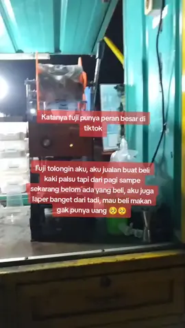 nahan laper dari pagi, mau beli makan gak punya uang 🥲🥲