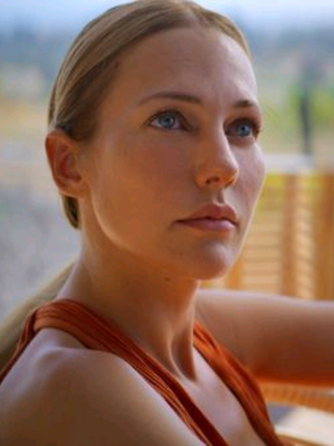 Acıtan başkalarının bize yaptığı değil, ne istediğimizin geç farkına varmak. #RU #meryemuzerli  #fyp 