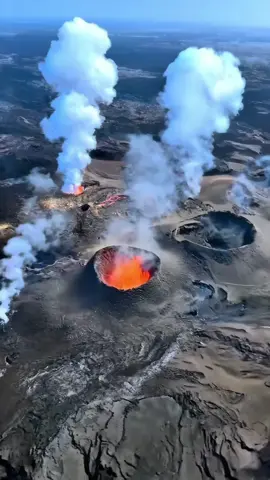 Iceland Volcano Craters in 4K – Eruptions, Lava & Atmospheric Music 🌋🔥🎶 #iceland 