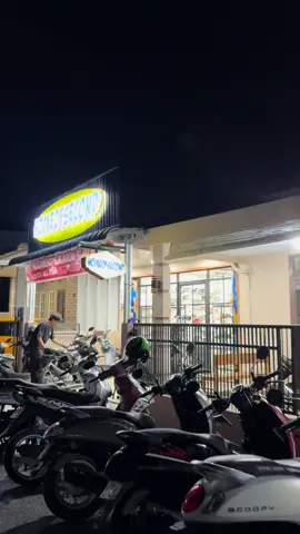 situasi malam terakhir kemerdekaan sale manfaatkan teman teman kita tunggu ya sampai jam 10 malam❤️❤️ #fyp #thrift #viral #pekanbaru 
