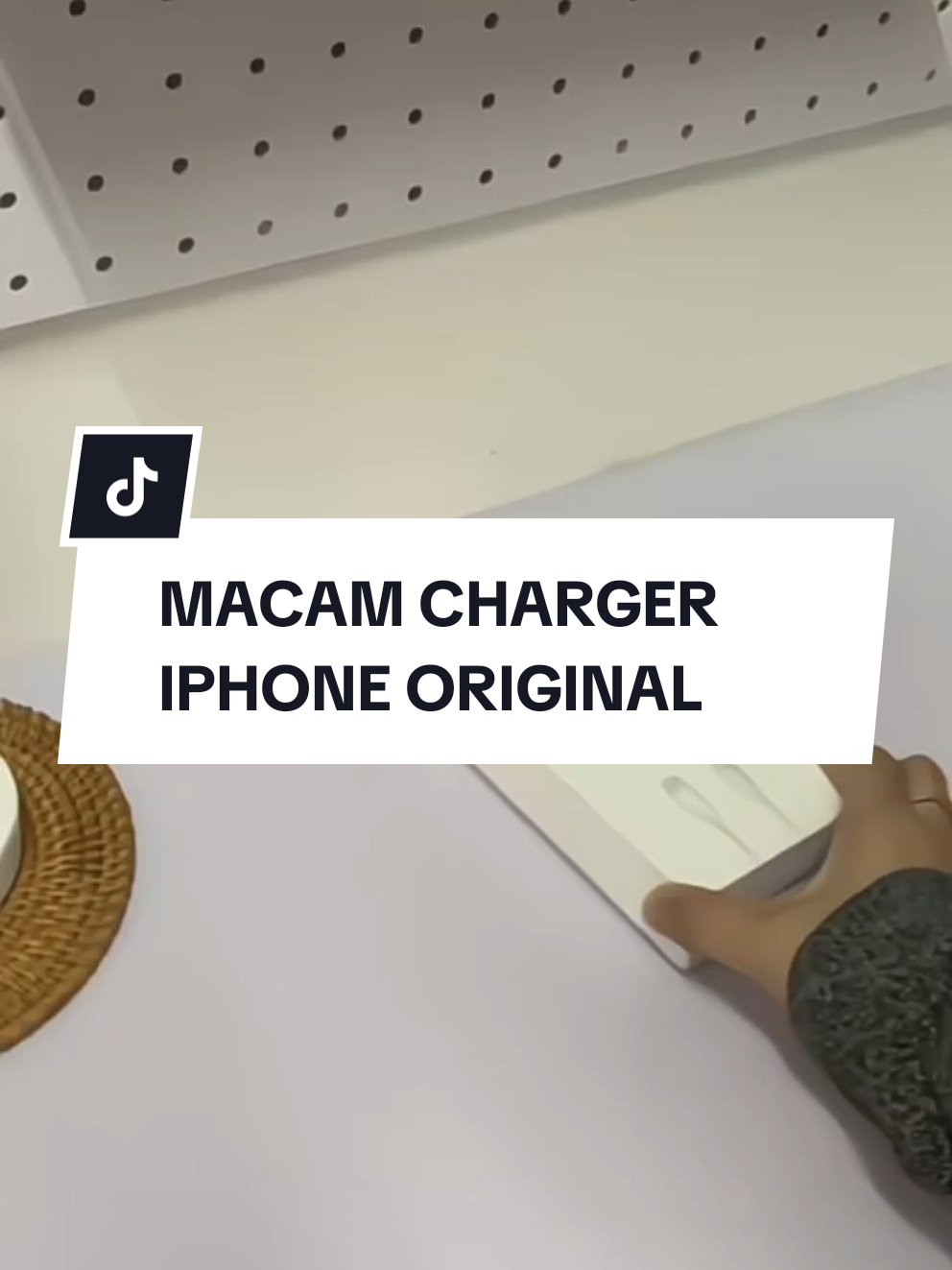 #fyp #trendingsong #charger #iphone #macamori 