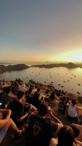 Discover Labuan Bajo with Komodo Luxury ⛵✨ Explore hidden gems, breathtaking landscapes, and unforgettable moments. Let’s sail through paradise together! 📲 WhatsApp: +628113823875 (CS1) | +6281138108110 (CS2) #KomodoLuxury #DiscoverLabuanBajo #LuxurySailing #KomodoNationalPark #indonesianparadise 