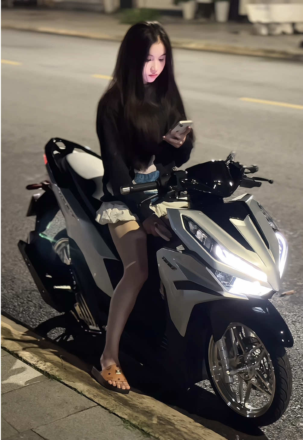 xh dợ mới cho xiền lên bi 😢#vukhang #vario125dokieng #var125 #xuhuongtiktok 