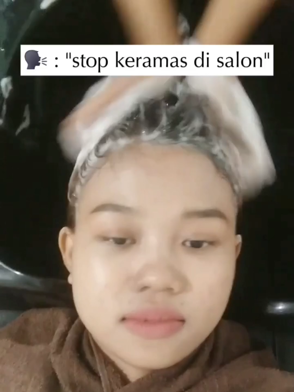 ngerasa lebih bersihan di salon😭💗#salon #fyp #keramas #kontenlucu #memestiktok 