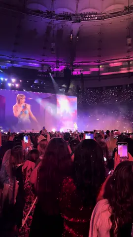 Final show, full of all the wonderful Easter eggs. I love you Taylor Swift 🩷💜🧡💚 #Thelifeofashowgirl #Mastermind #Taylorswift 