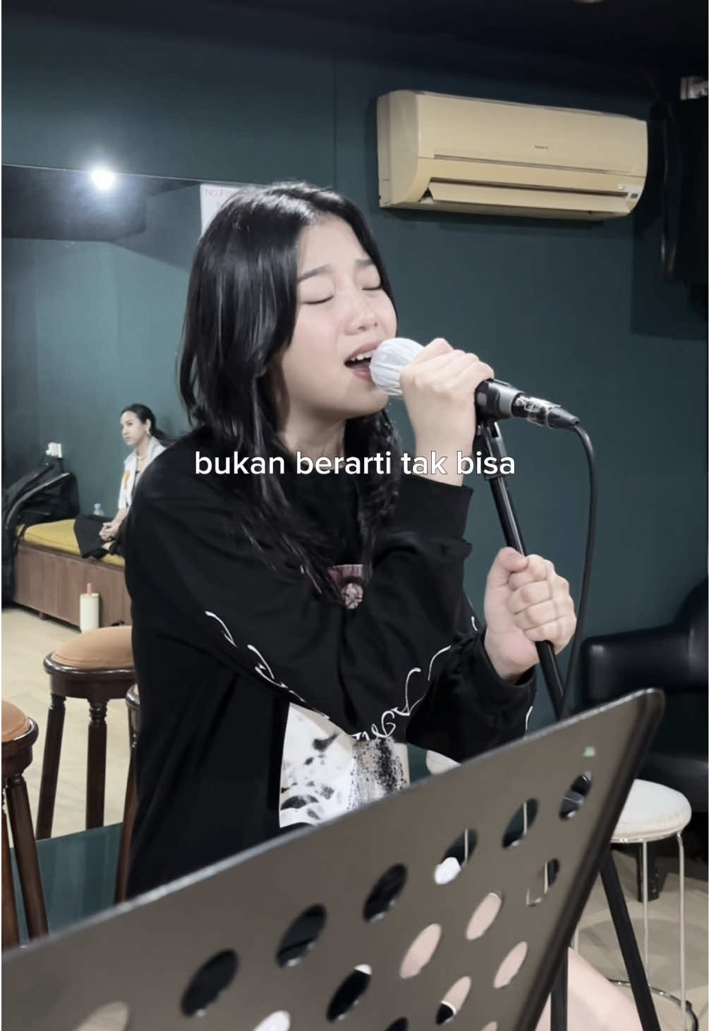 suka ga sama laguku ini? 💔