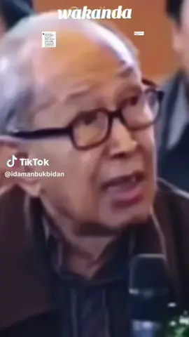 Membalas @niraaa67  JADI BAPAK INI  YANG NGOMONG JUGA LUH ANGGAP TNI DAN PASUKAN IJO GITU YAA,,GIMANA SICH CARA PIKIRNYA KELUARGA LADUSING KOK SELALU MENGORBAKN ORANG LAIN DEMI MENJAGA NAMA BAIKNYA YANG UDAH JELAS BANYAK MASALAH,KATANYA YANG BERANI MENGKIRIK POLRI SABAHAT KAPOLRI GIMANA SICH,,JANGAN SUKA MENIKAM TEMAN DARI BELAKANG LOH KALU SALAH YAA PERBAIKI BUKAN DILIMPAHKAN KE ORANG LAIN..PAHAM KAN@niraaa67 