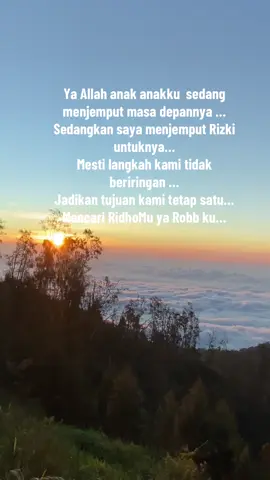 Vidio ini diambil langsung oleh putra kami di gunung margopuro Bondowoso #bunda #anak #bundaobifafamily 
