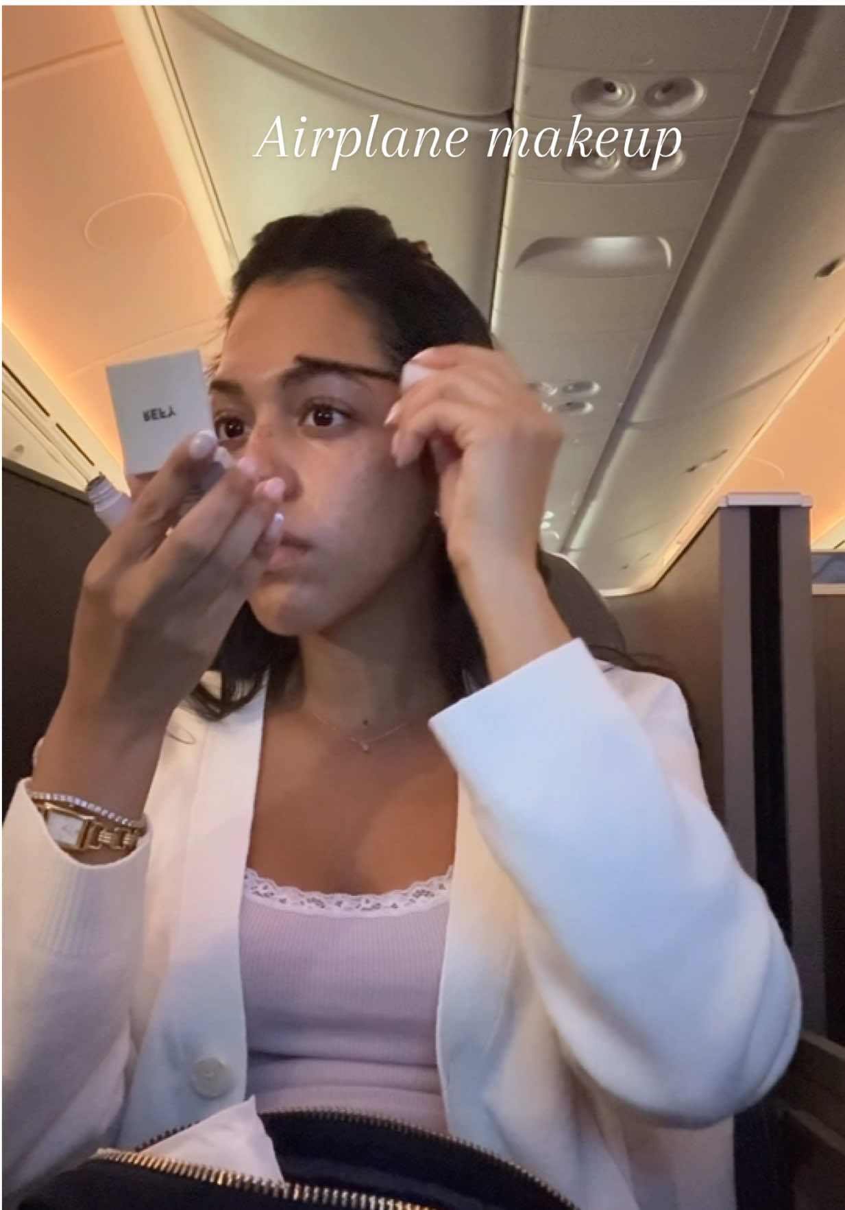 quick airplane makeup to look cute before landing☺️  Using my favs in my travel makeup bag!! @beekman1802 @ColourPop Cosmetics @refybeauty  @gisou @summerfridays  @buxomcosmetics  #airplanemakeup #grwm #japantravel #planemakeup #planegrwm 