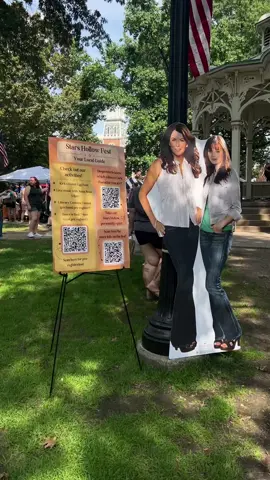 Come with us to Stars Hollow (Fest)! #gilmoregirls #fall #autumn #rorygilmore #fyp 