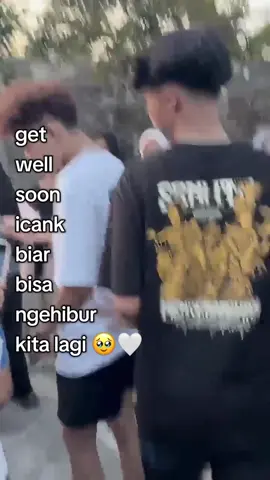 akuu kiraa gaikutt pentas selama pentass ga keliatan ternyata tumbang yaa, kemaren ikut ngonten sekarang tumbang lagi GET WELL SOON COWOO TENGILLKUU 🥹🫶🏻  (ib : @callmetya898 #gwsmlovers👹 #pentasgwsm17agustus #pentasgwsm #affanfaisal #isal @فيصل 