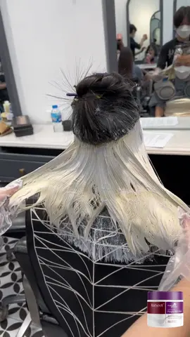 #purplehairmask #whitehair #karseell #hair #hairtok #Changecolour #wow #hairstyles #f #hairtransformation #blondehair #haircare #hairtutorial #demonstrate 
