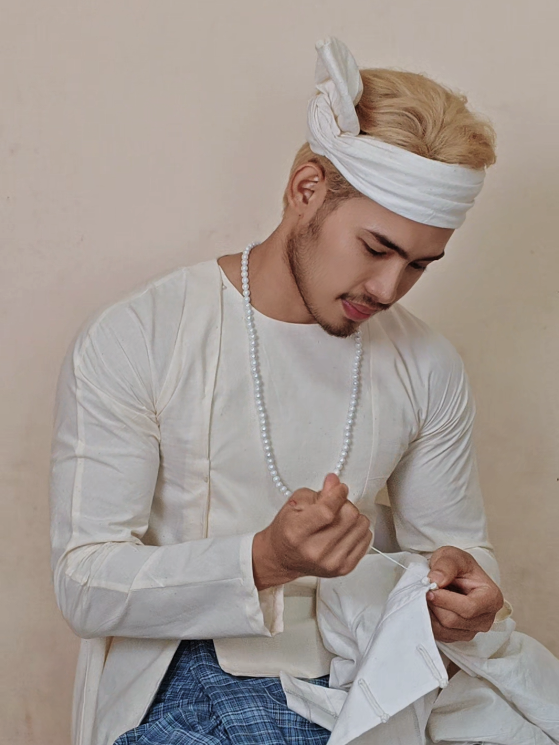 မောင်ကြီးလက်ရာ ဝတ်မလား🧵 @နန်းတော်ဖြူ Fashion 