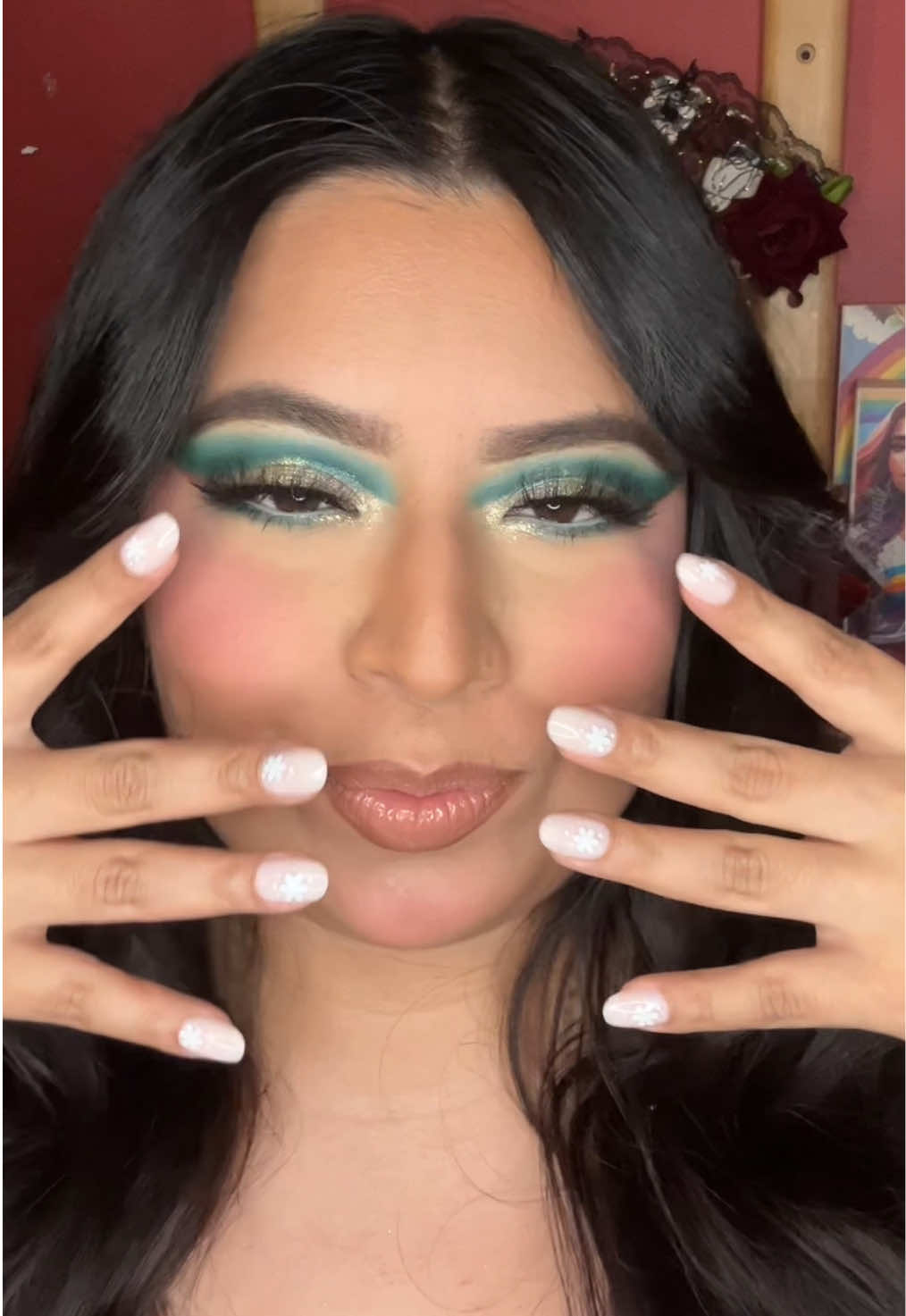 Easy press ons 💅  @Olive & June  Daisy Dance  Short. Nails  The Instant Mini  #oliveandjune #glammakeup #nailtransformation #theinstantmani #nails 