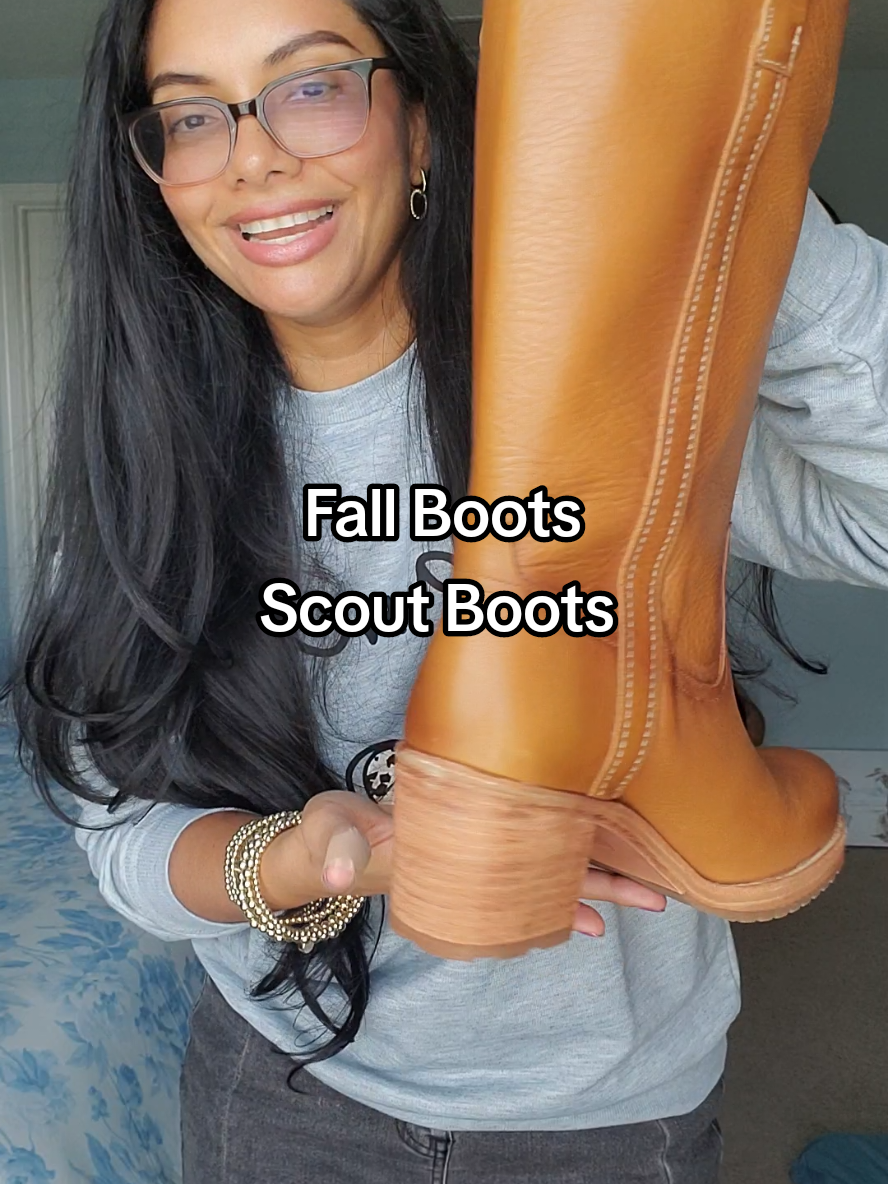 the most perfect boots for Fall- banana boots, Scout boots.
