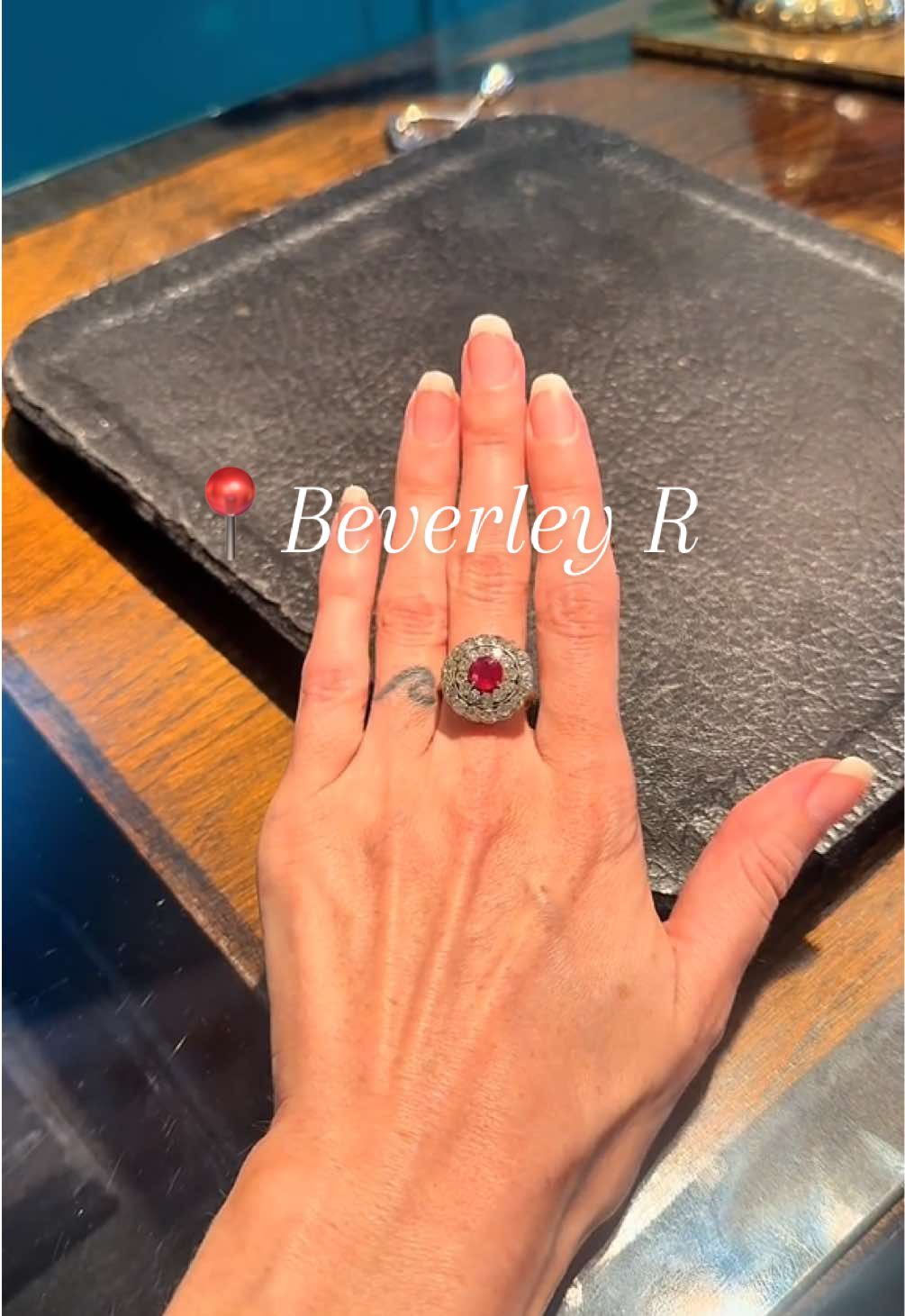 guess my favorite :)  #antiquejewelry #oneofakind #diamondring #engagementring #vintagejewelry 