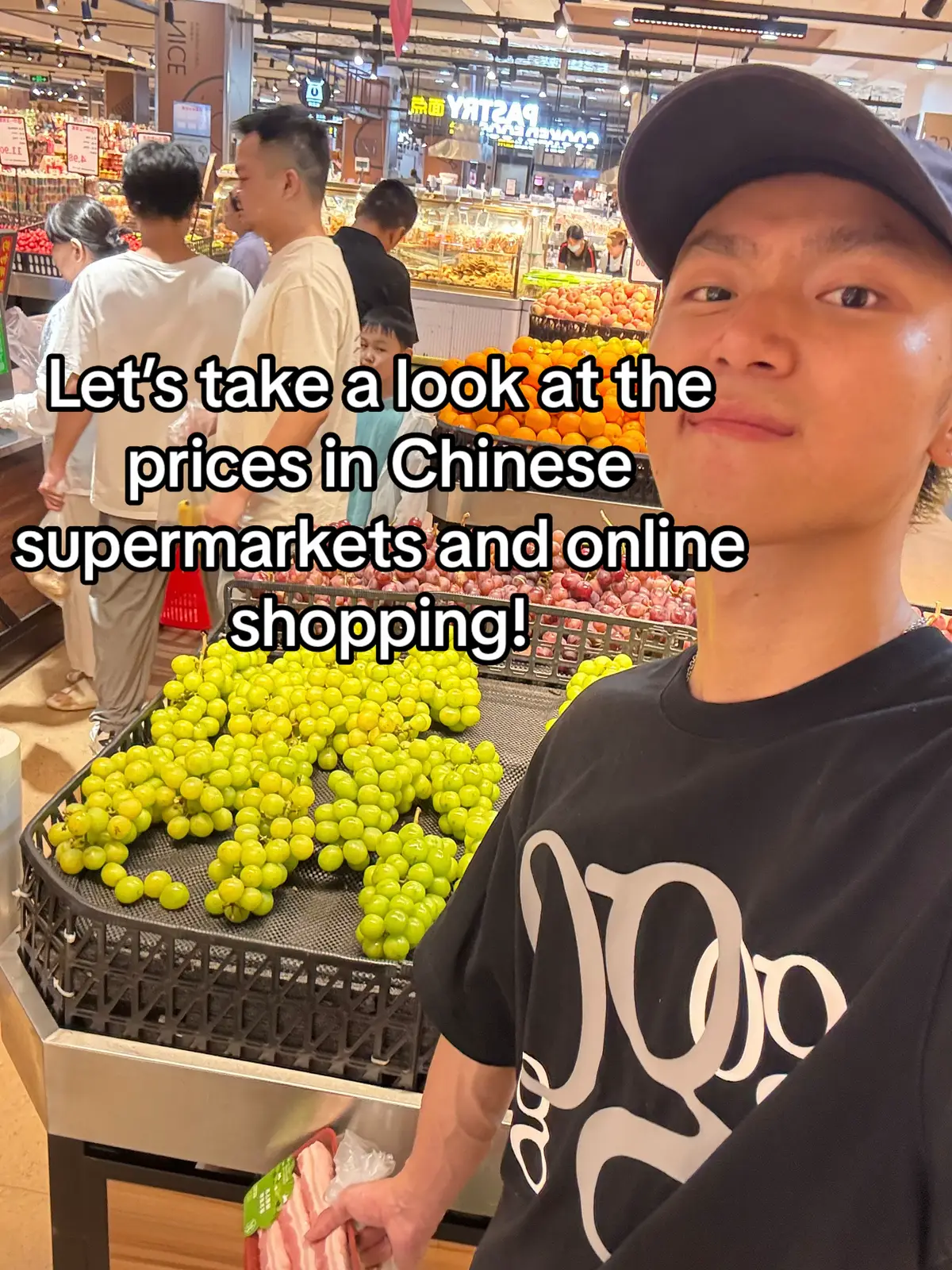 In fact, I have seen many bloggers compare the prices of supermarkets in China with those in the West. This is unfair because the cheapest places in China are farmers' markets or online shopping, which are 20-30% cheaper than supermarkets, while online shopping in the West is usually more expensive, especially the prices of fruits and vegetables in farmers' markets, which are 30%+ lower than those in my pictures. If you want to buy daily industrial products, the online shopping price may be only a fraction of that in the supermarket😁 Is there anything else you want to know about the price? Tell me😁😁#china #chinese #price #chinatravel#europe #usa 