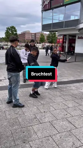 @Sarah Bruchtest🥋das herzlose Wesen😂 #bruchtest #ninjakaisulive #kiel #challenge #ninjakaisu 