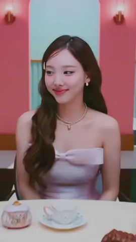 QUE FANCAM LINDA AF // me ajudem a criar uma conta moot ? ||| #viral #fancam #fyp #once #nayeon 