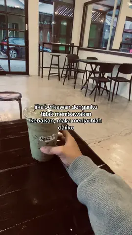 hanya diri sendiri🧎🏻‍♀️