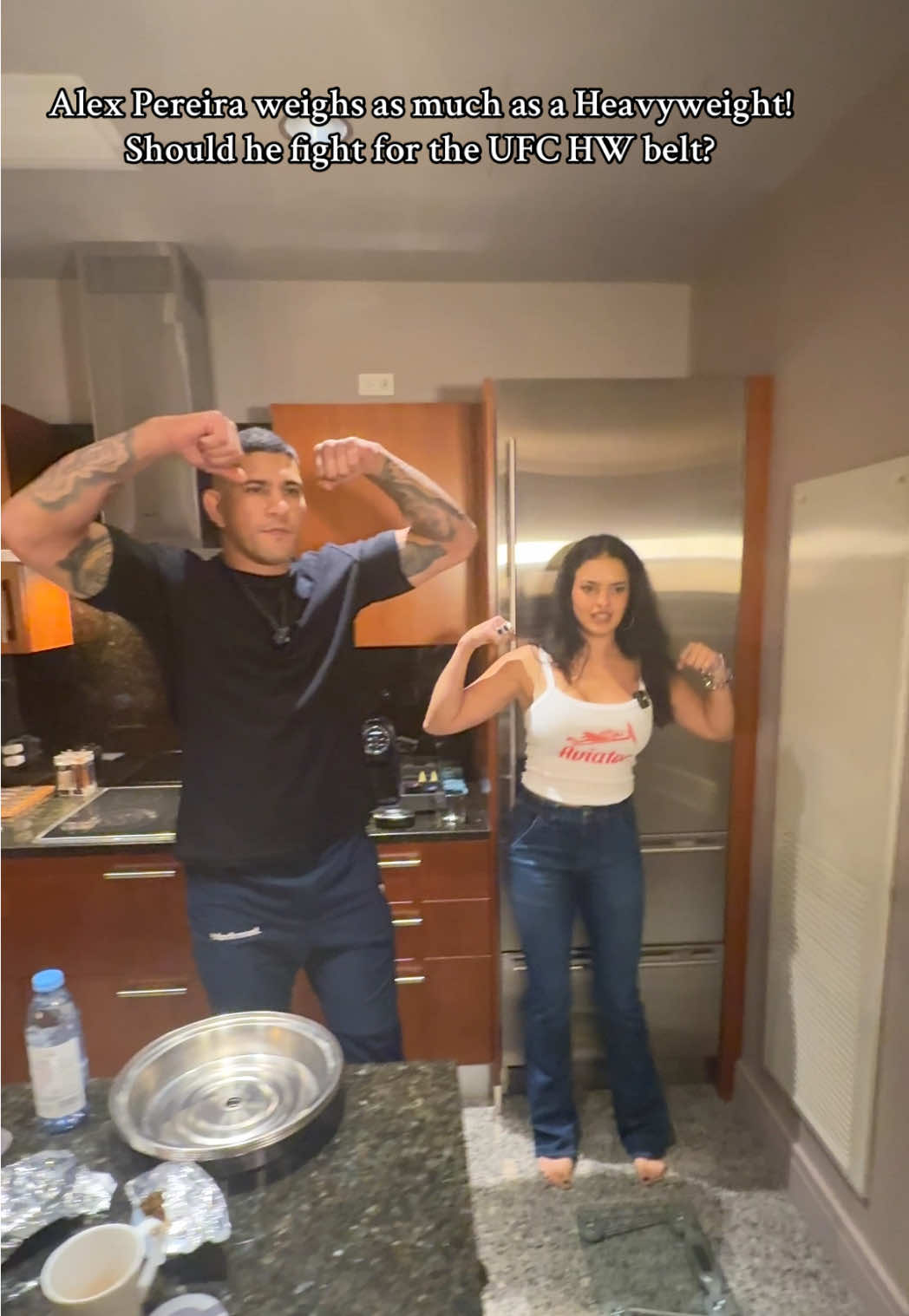 Alex Pereira weighs as much as a Heavyweight! Should he fight for the UFC HW belt at the White House? #UFC #alexpereira #poatan #mma #ninadrama