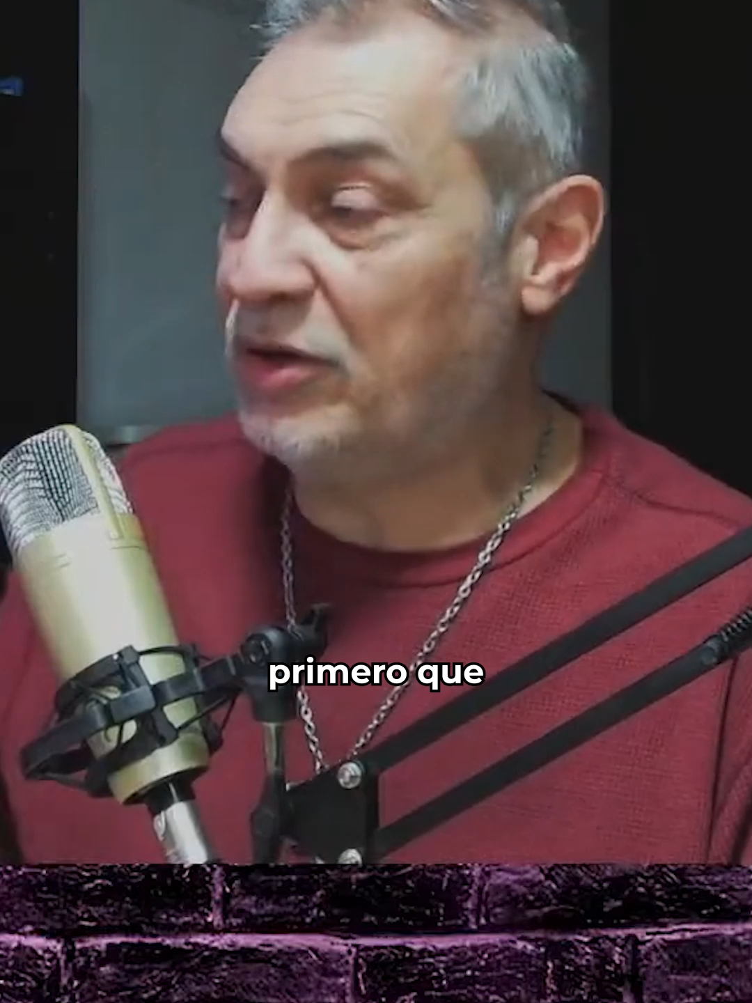 ✈️😂 En un pueblito de Córdoba había tantos pilotos de Aerolíneas Argentinas que parecía un chiste. Mientras algunos cobraban sin volar ni una calesita 🎠, otros se llenaban los bolsillos con privilegios. 👉 Una anécdota que muestra lo surreal de cómo funcionaba el sistema. ¿Qué opinás? 👀🇦🇷  #Argentina #PoliticaArgentina  #Aerolíneas #Cristina #Libertad #GranaderosDeLaLibertad #Córdoba #EconomiaArgentina #Noticias #HistoriaArgentina #Viral #paratii #Milei