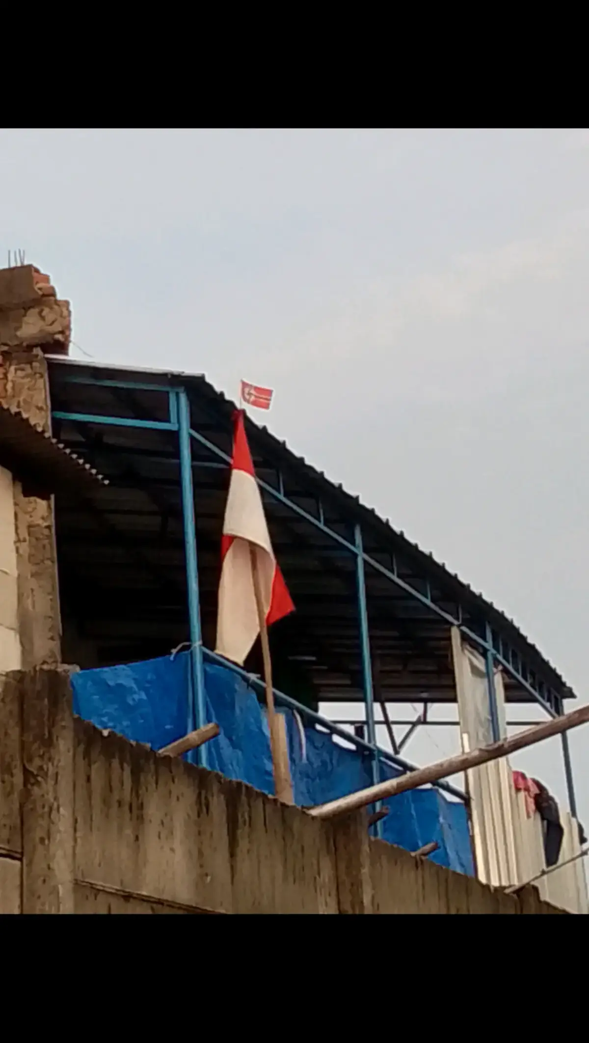 bendera merah putih berkibar dengan.... 💀 #indonesia🇮🇩 