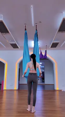 ဟလို သာပါ 🩵 #thantharnyi #fypp #yoga #aerostretching 