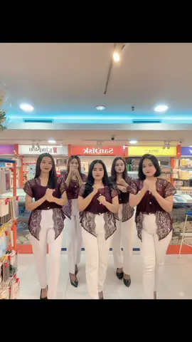 happy independent day Indonesiaku. Yuk Belanja ke Metoocel Mumpung banyak promo 🥳🥳