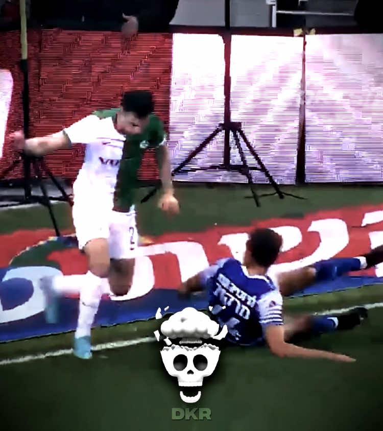 Crazy skills ☠️🔥 #crazy #skills #football 