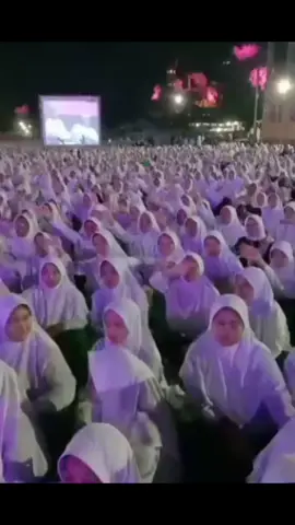 yang kangen masa masa shalawatan waktu masih santri, siapa nih?#shalawat#vibesmalamhari #bersamasantri #sukorejo #fypage 
