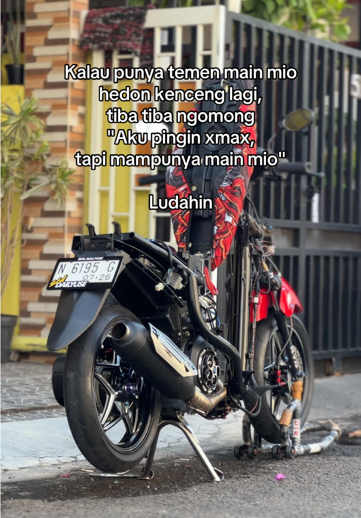 Modal bangun mio lu noh, bisa beli xmax 🗿 #miosporty #fyp 