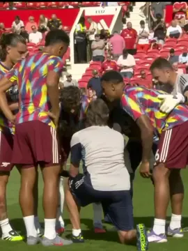 Gabriel Heinze is back at Old Trafford... but with a cannon on his chest, as Arsenal's first-team assistant coach! 🔀#Arsenal #arsenalfans #gunners #goatkaarsenal #arsenalfamily♥️⚪️☠️ 