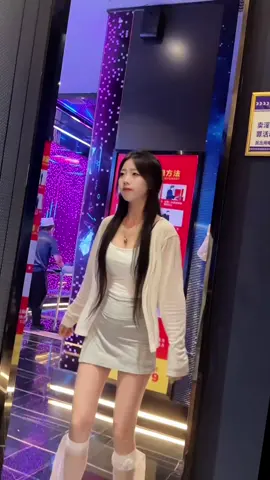 #柠檬不萌 #西安星璨火吧 