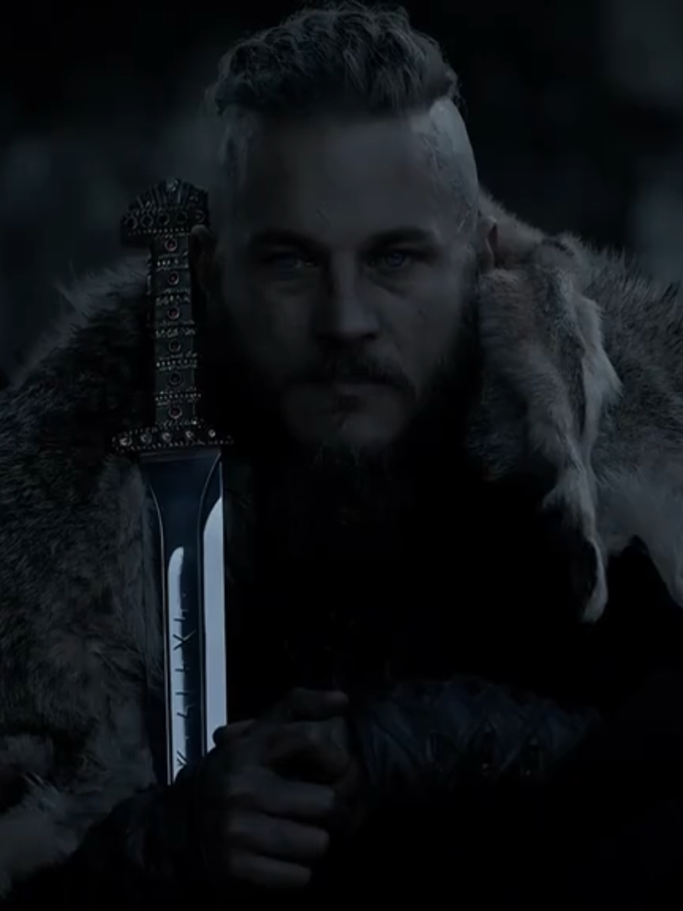 King ragnar lothbrok ! #ragnar 