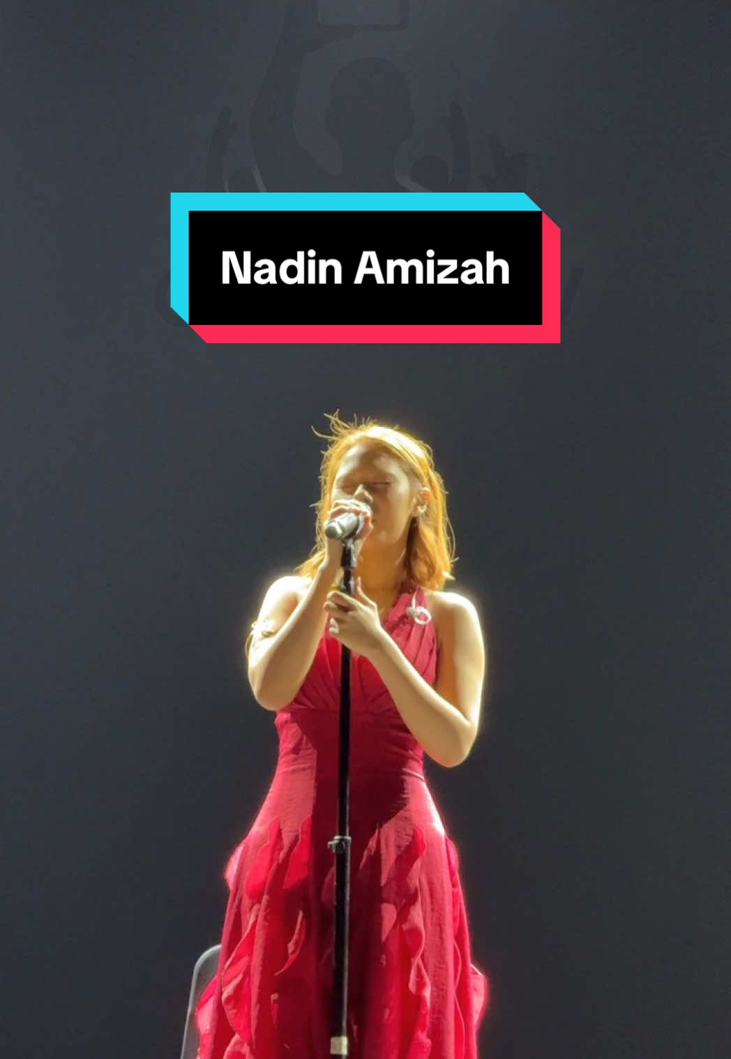 Terima kasih untuk sentuhan barunya yg menenangkan hati, @nadin⋆.ೃ࿔*:･ ❤️ We all believe that everything happen for a reason. We love you! 🎵Seperti Tulang 📍 Merdeka Fest 2025, BUTC 📆 17 Agustus 2025 #NadinAmizah #cakecaine #merdeka #crowdpov #fyp @Messes Bali @⋆𐙚₊˚⊹⋆.ೃ࿔*:･ @Crew Nadin Amizah 