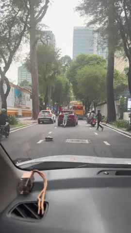 Chắc Hết Xăng !!!